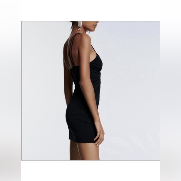 ZARA SHORT
STRAPPY ASYMMETRIC DRAPED DRESS BLACK Xs excellent condition - Picture 7 of 8